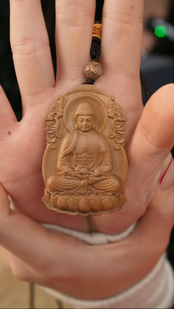 【闪购商品】檀香木吊坠（狗、猪）老山檀牌阿弥陀佛