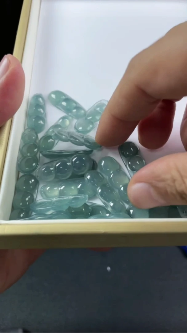 翡翠未镶嵌颈饰-373070-E7-多样性发其一