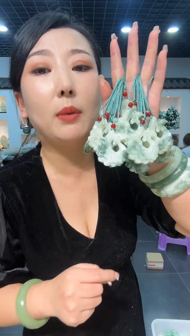 【闪购商品】岫玉颈饰未镶嵌老油翠凤凰绳子款式