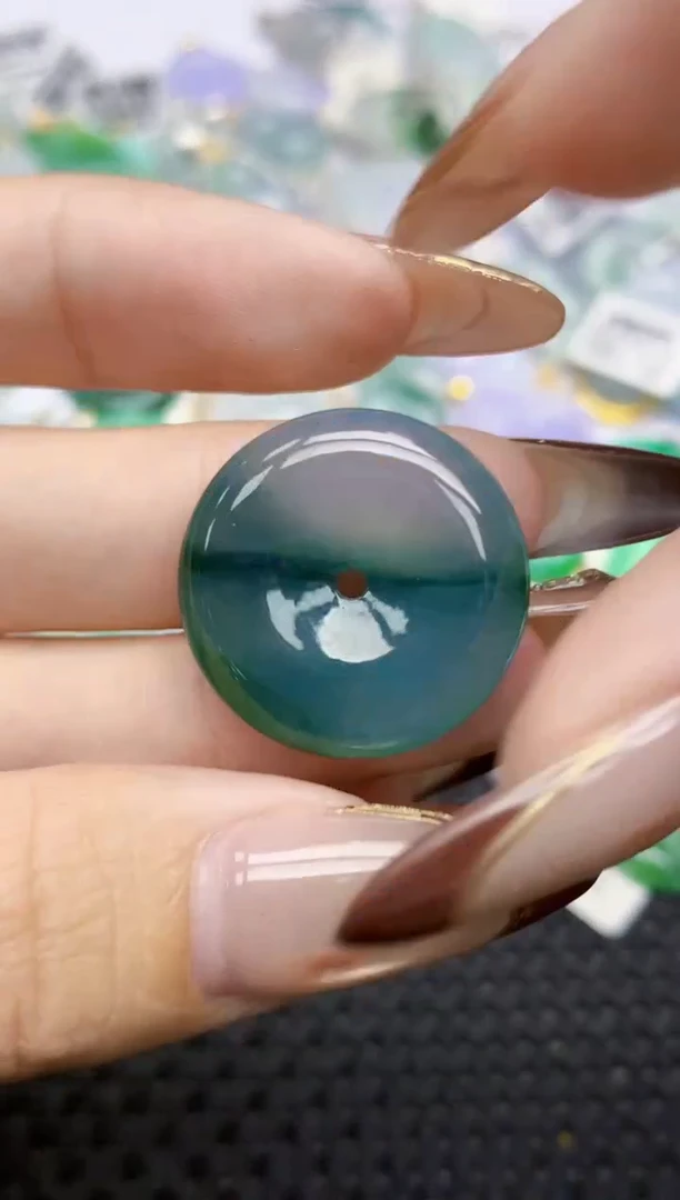 颈饰未镶嵌翡翠122   天然翡翠A货  百元以上9米证书费自理