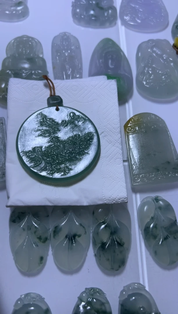 未镶嵌定制翡翠山水