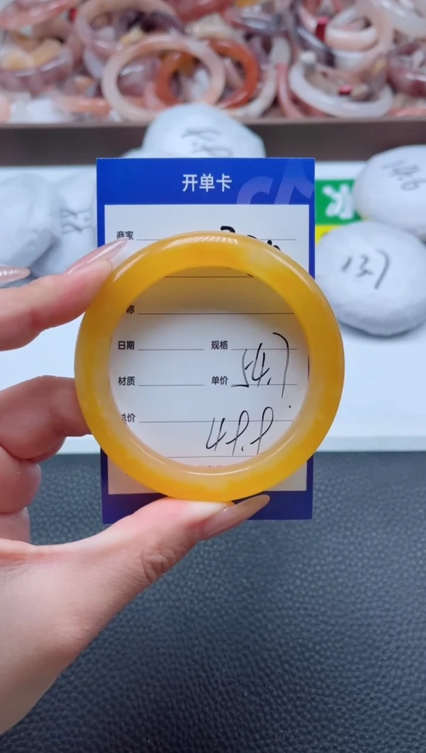 【闪购商品】石英质玉手镯未镶嵌285-54