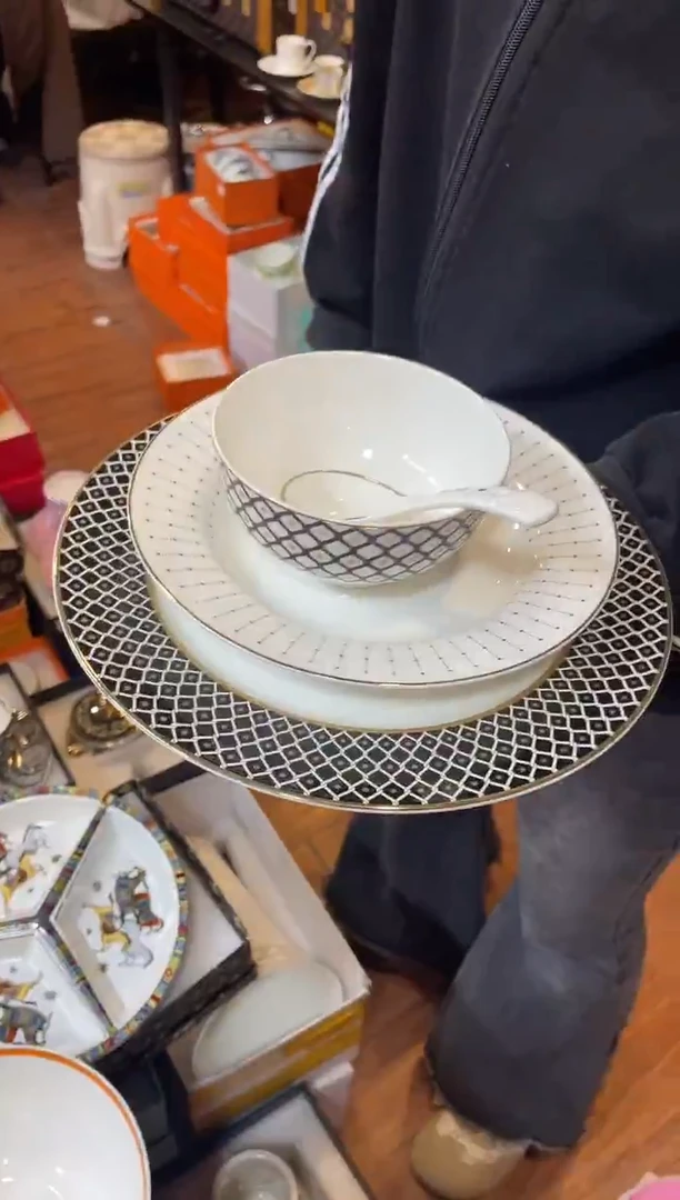 杯鸿辉家品牌瓷器，京东包邮！