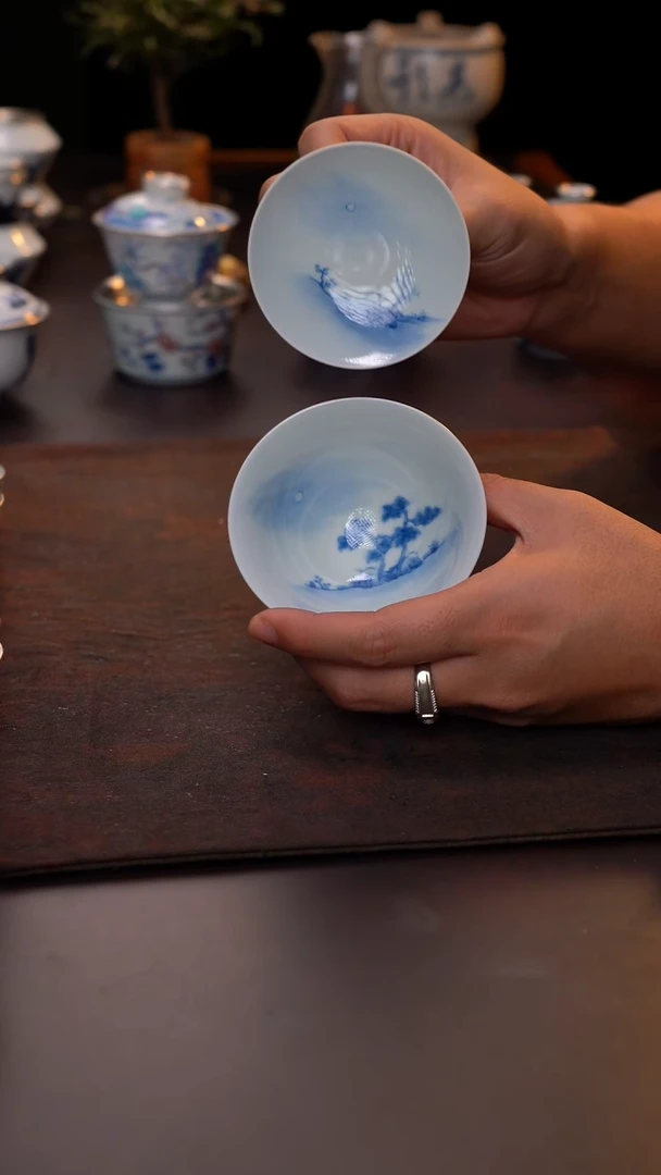 碧绿山水盖碗内绘