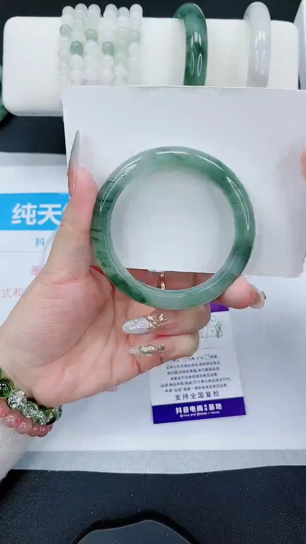 【闪购商品】石英质玉手镯未镶嵌100号/57-58圈