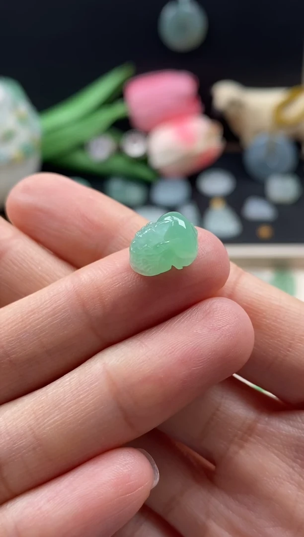 【闪购商品】翡翠颈饰未镶嵌翡翠果绿貔貅