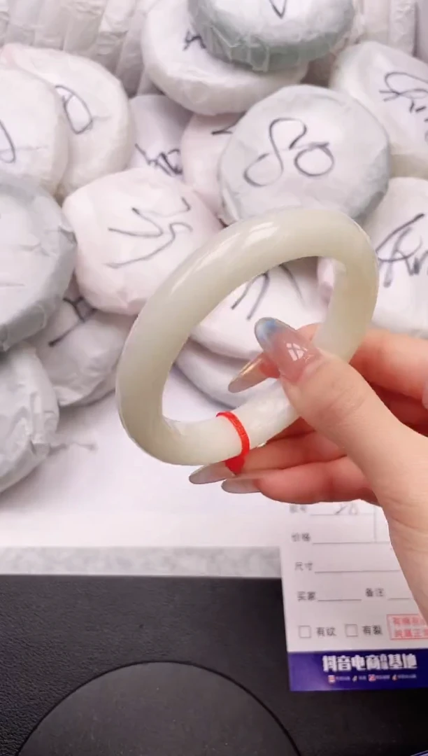 【闪购商品】和田玉手镯未镶嵌26K287-61