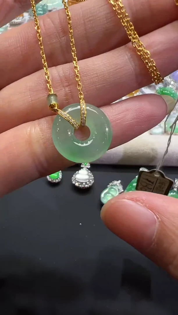 套链18K金镶嵌翡翠B228|4500