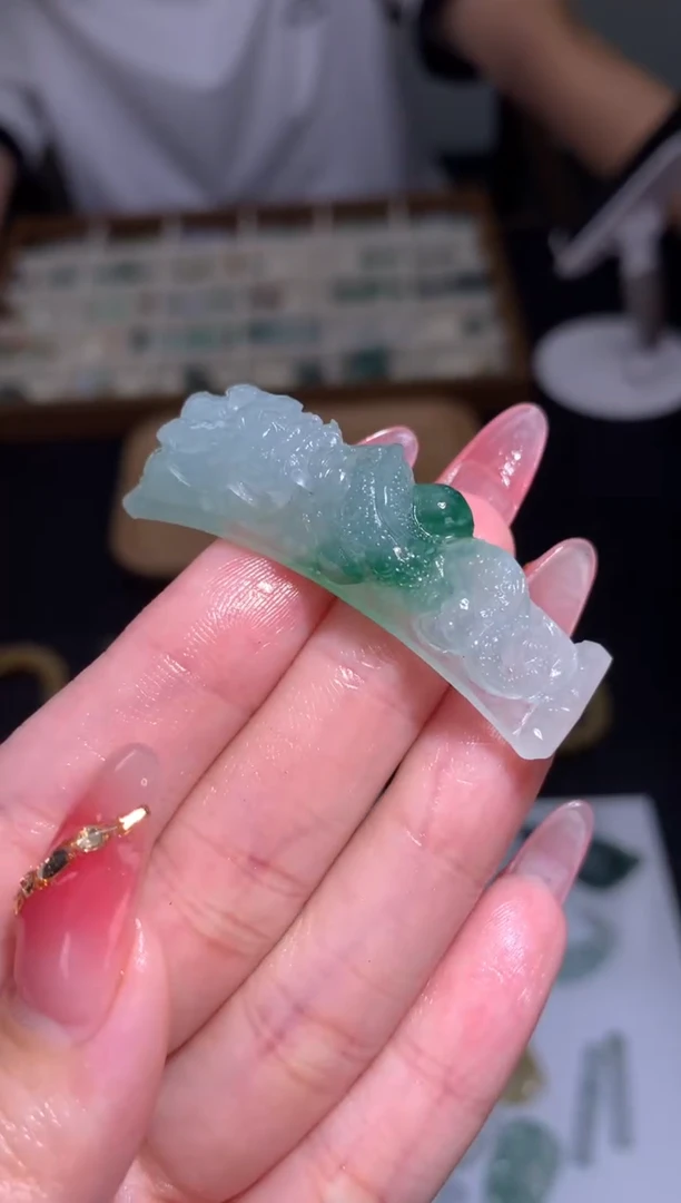 未镶嵌定制翡翠手牌
