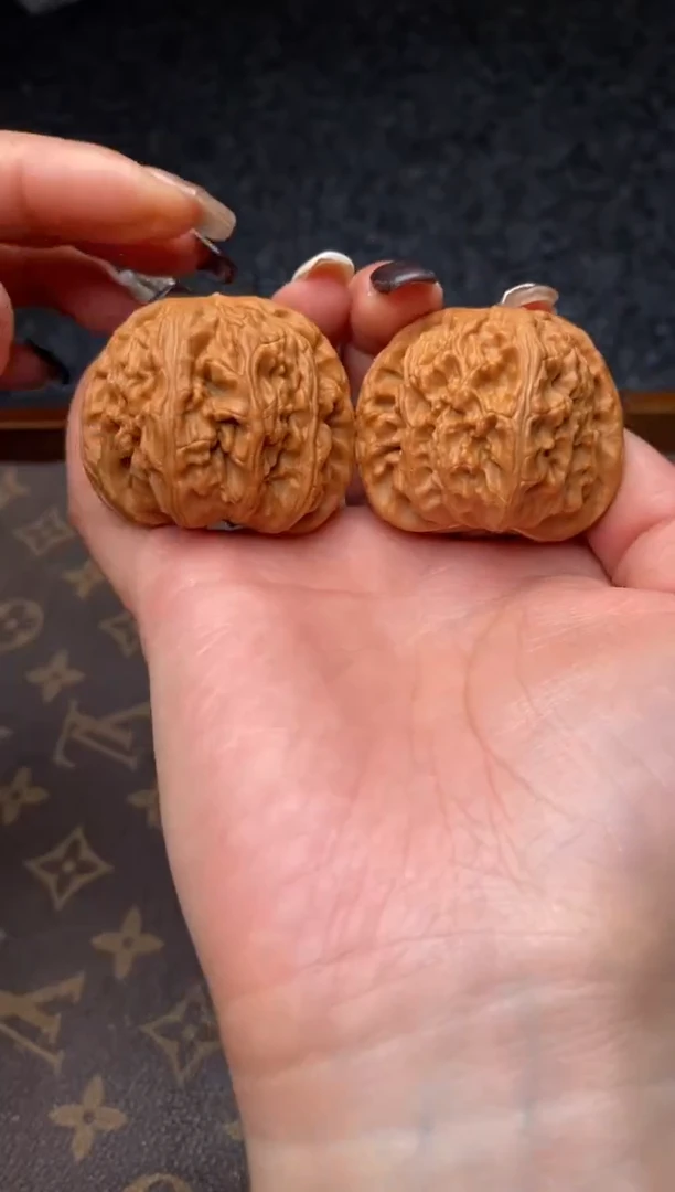 把件文玩核桃b211号43尺白狮子