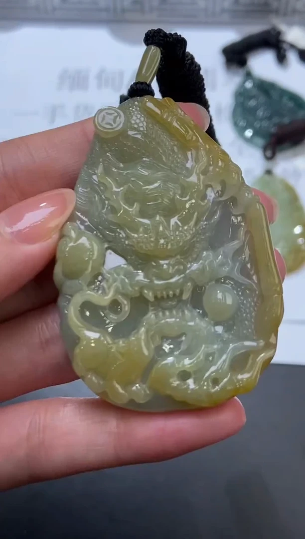 未镶嵌挂件翡翠372477  多人