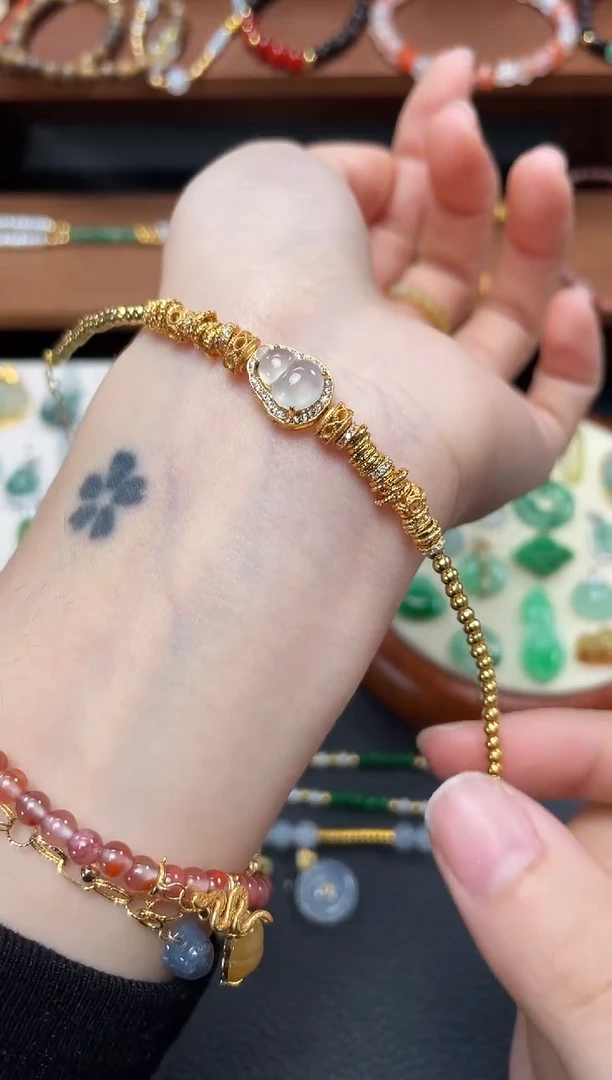 【闪购商品】翡翠吊坠(不含链)银S925镀金镶嵌一个  JK268