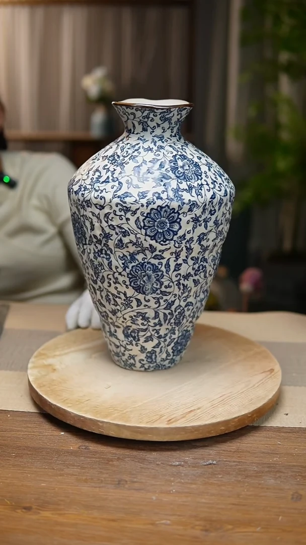 【闪购商品】陶瓷 花器青花瓷缠枝莲高脚
