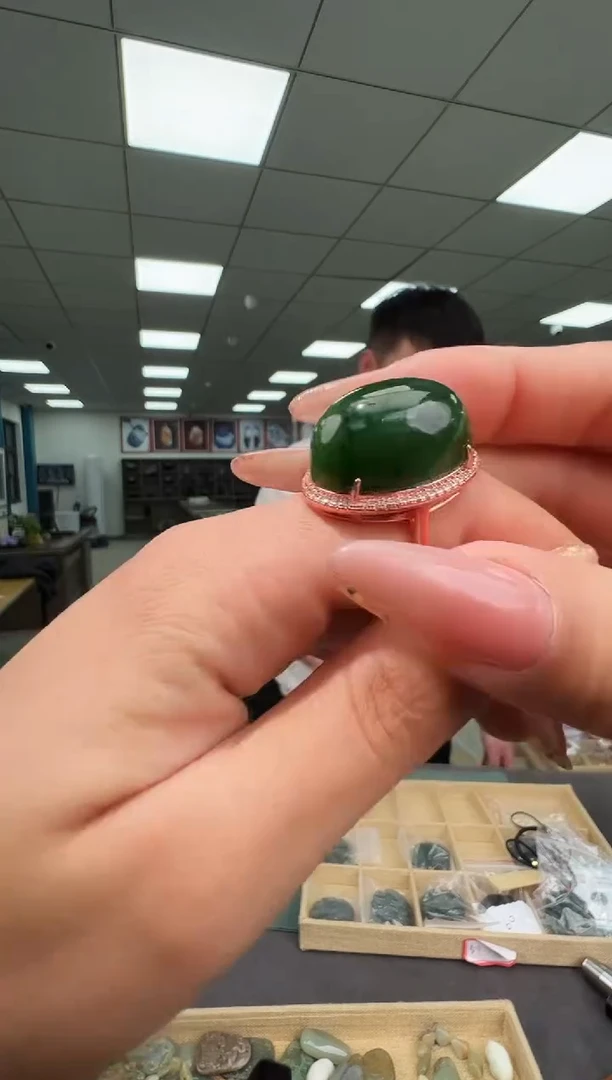 未镶嵌和田玉挂件b22