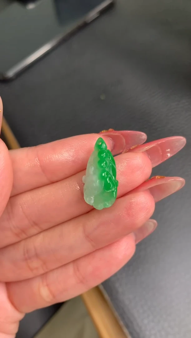 未镶嵌定制翡翠白菜