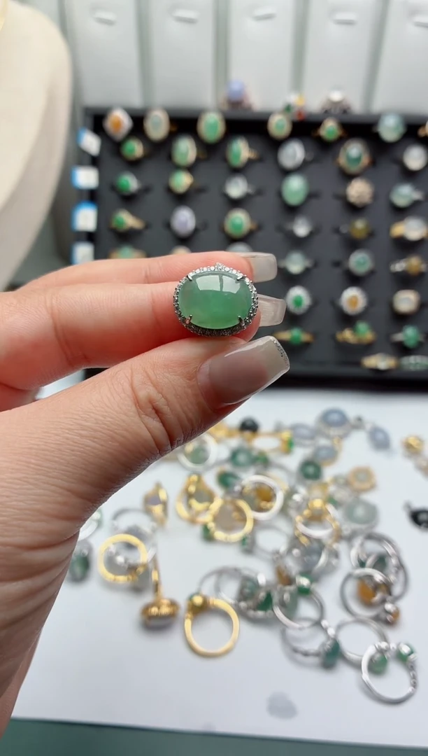 银S925镶嵌戒指翡翠.