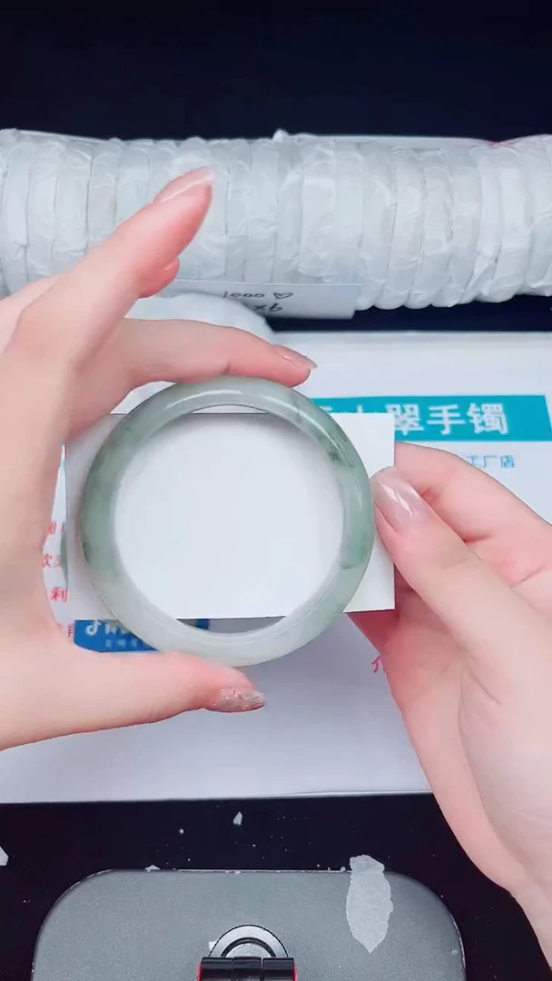 未镶嵌手镯石英质玉178-58/59