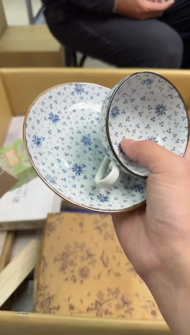 瓷片小穆直播间的物品47