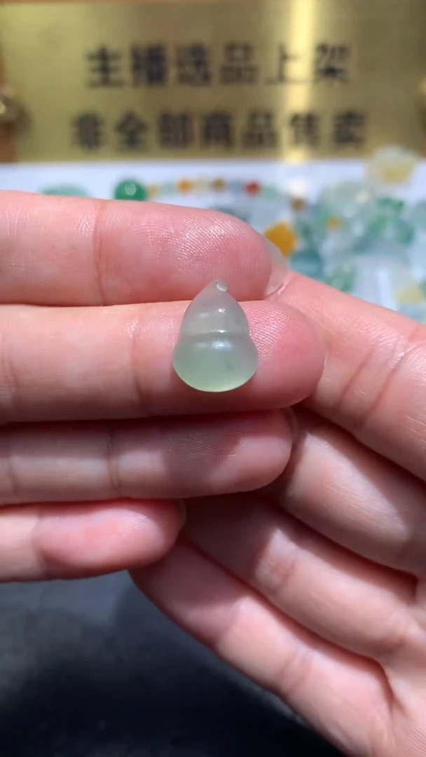 未镶嵌定制翡翠毛货