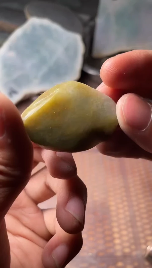 翡翠裸石天然缅甸A货翡翠