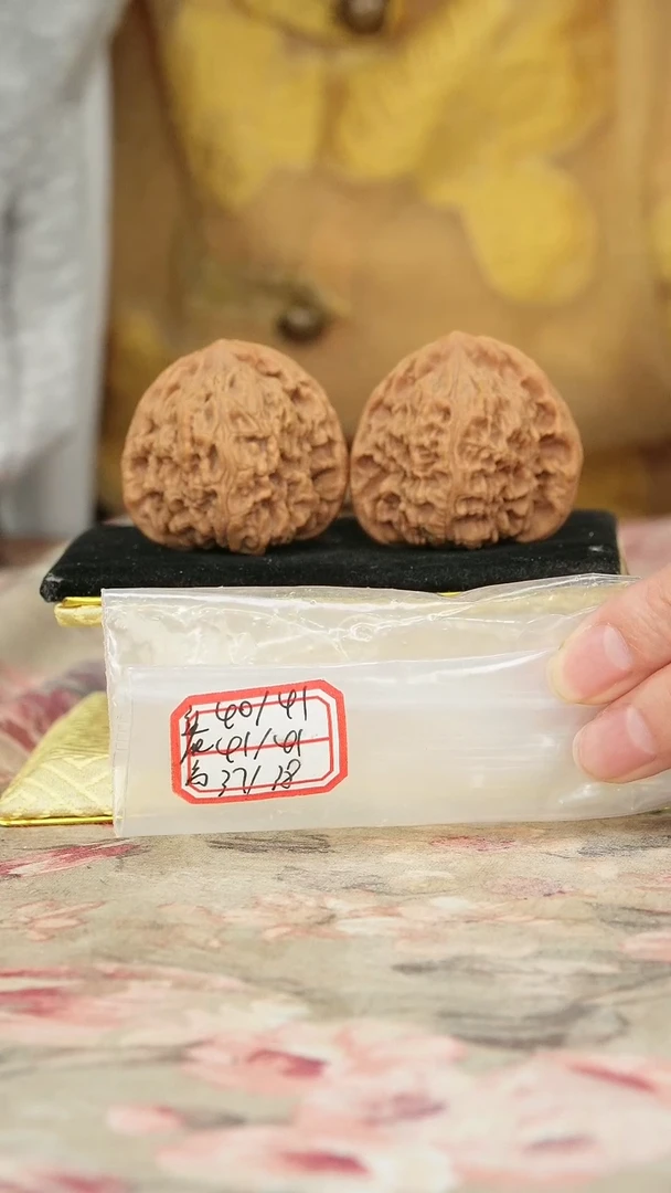把件文玩核桃赵喜满南疆石
