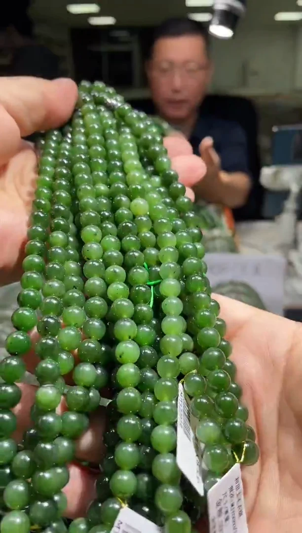 颈饰未镶嵌和田玉碧玉项链多样性发货其一