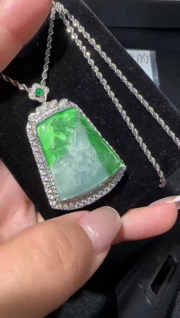 【闪购商品】翡翠吊坠(赠链)未镶嵌多样性发货拍一发一