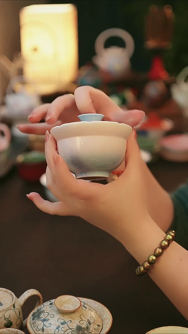 青云茶斋陶瓷茶具彩虹蓝色盖碗