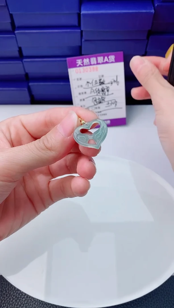 【闪购商品】翡翠颈饰未镶嵌多样性发货随机一件发货