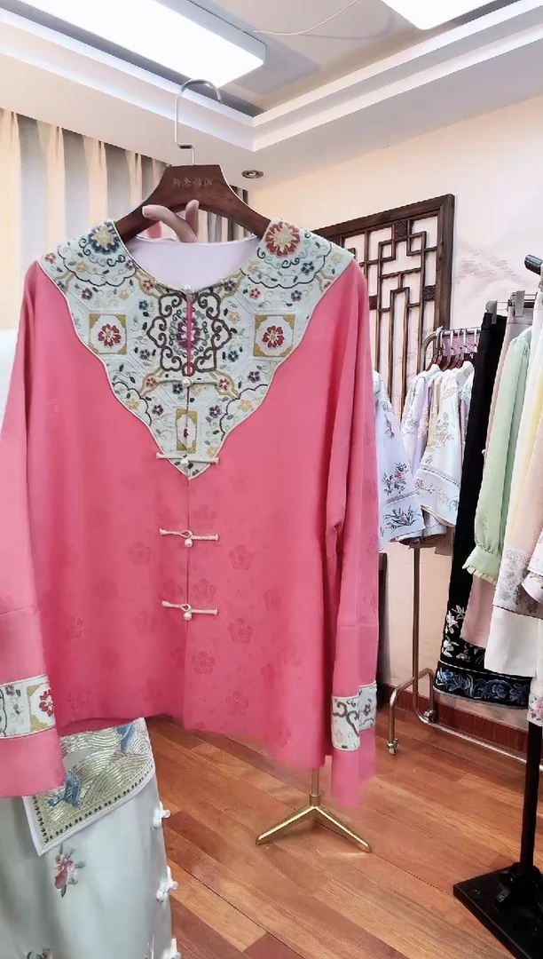 刺绣桑蚕丝非遗苏绣服饰