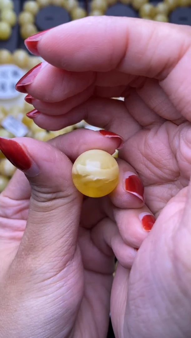 未镶嵌琥珀裸石大小姐珠宝82