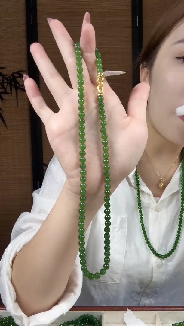 颈饰未镶嵌和田玉（碧玉）6阳绿无矿锁骨链