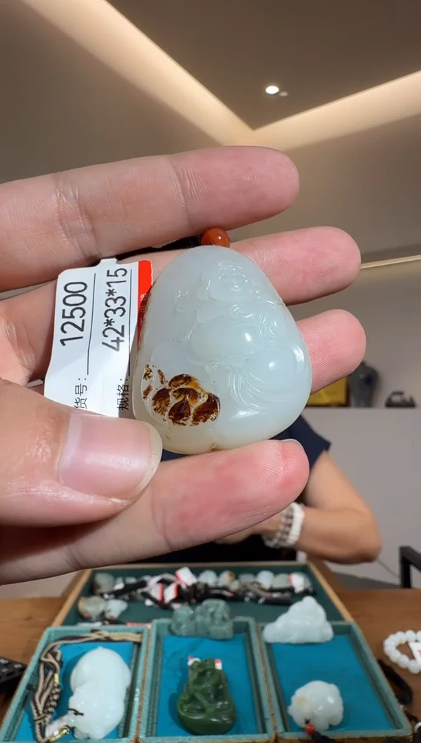 和田玉未镶嵌颈饰1