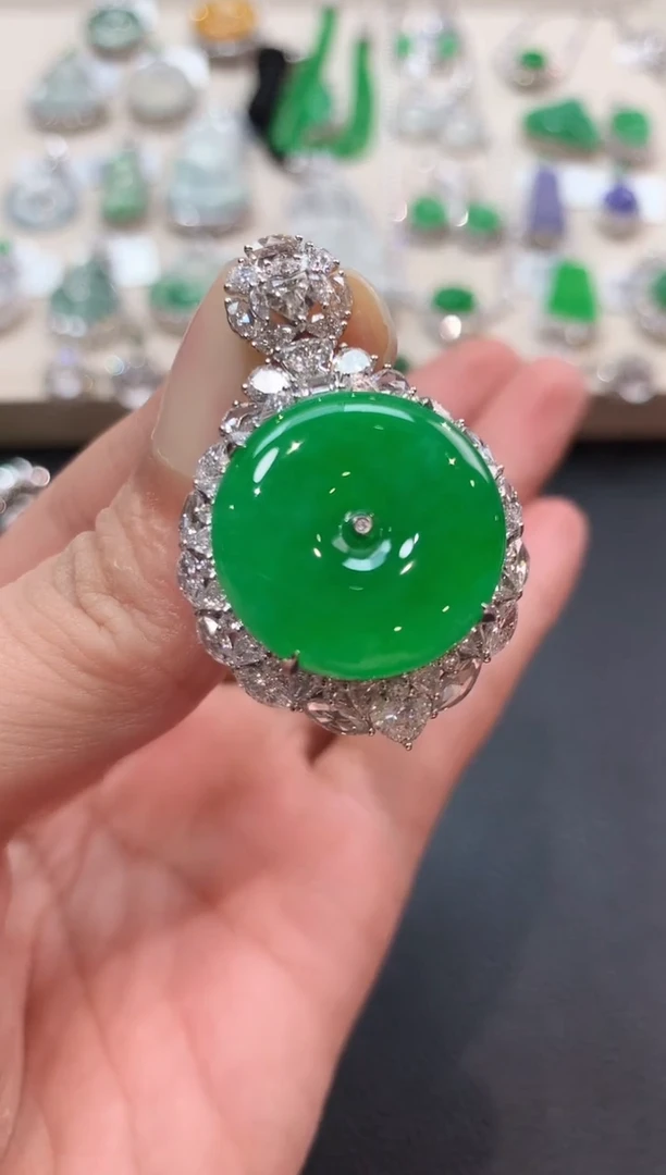 翡翠18K金镶嵌吊坠(不含链)n1母亲节礼物