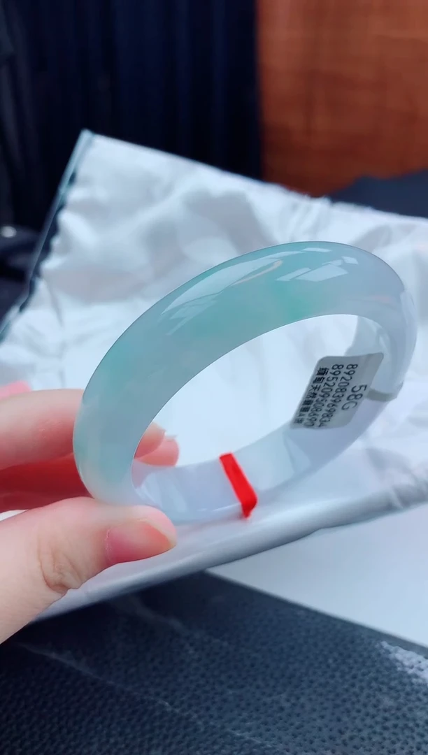 翡翠手镯未镶嵌缅甸天然翡翠A货手镯