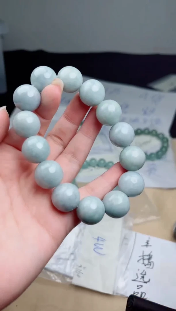 定制翡翠未镶嵌珠串