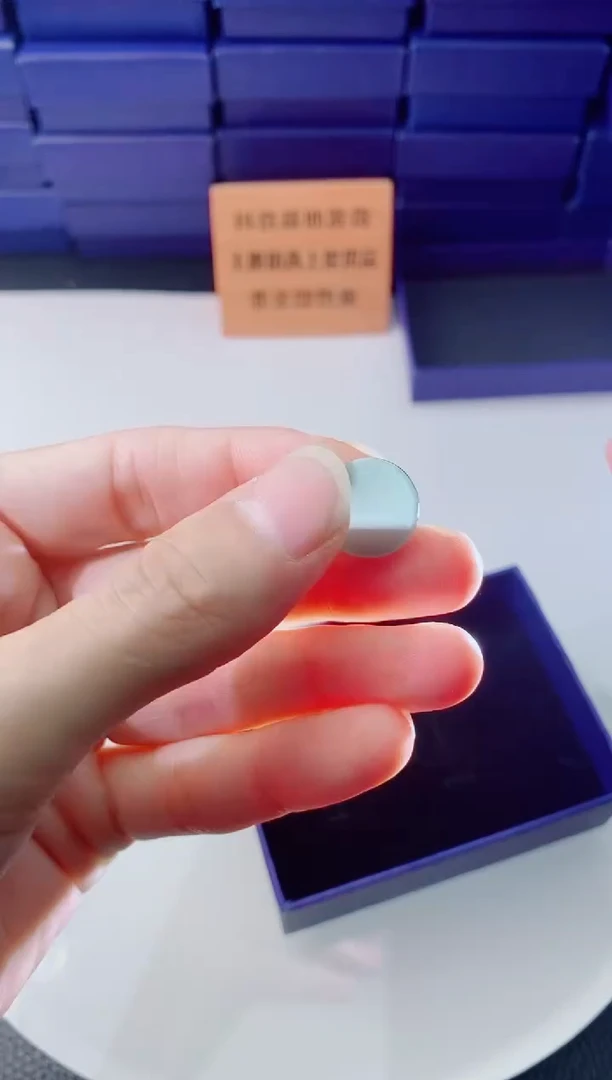 翡翠未镶嵌颈饰1111111111