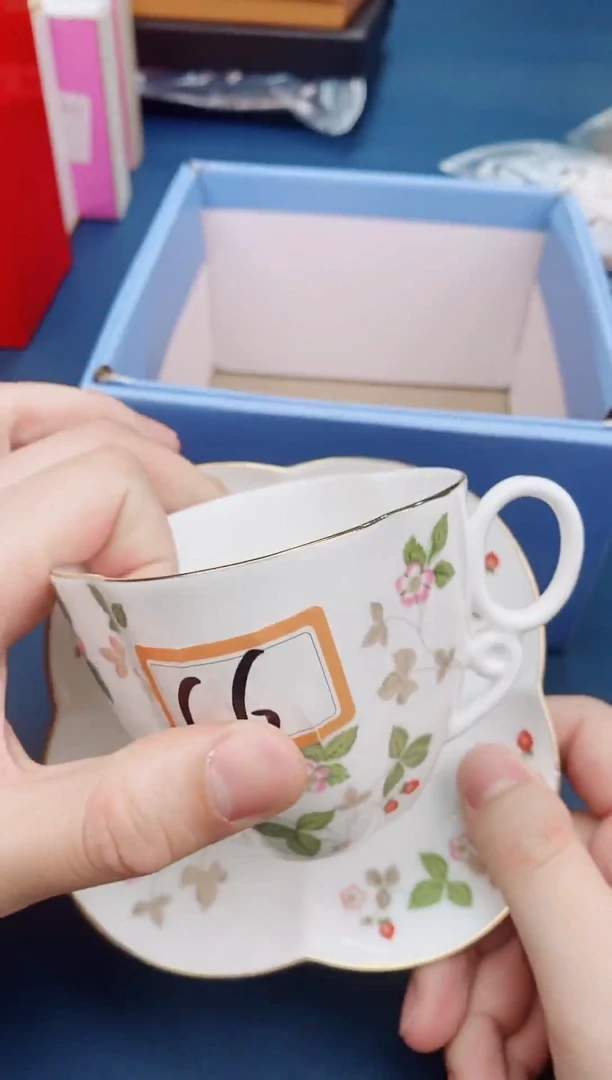 瓷片瓷片全场福利，新号开播哦