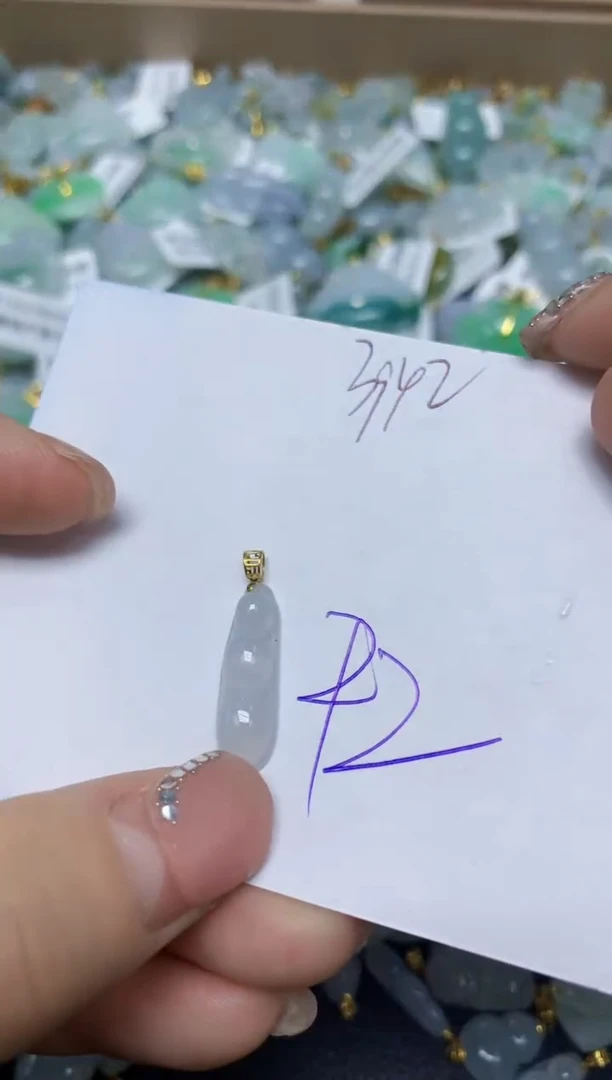 【闪购商品】翡翠挂件18K金镶嵌 天然翡翠A货