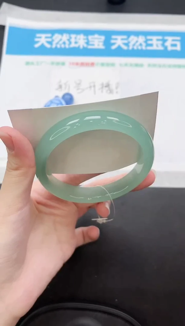 未镶嵌手镯石英质玉22-65