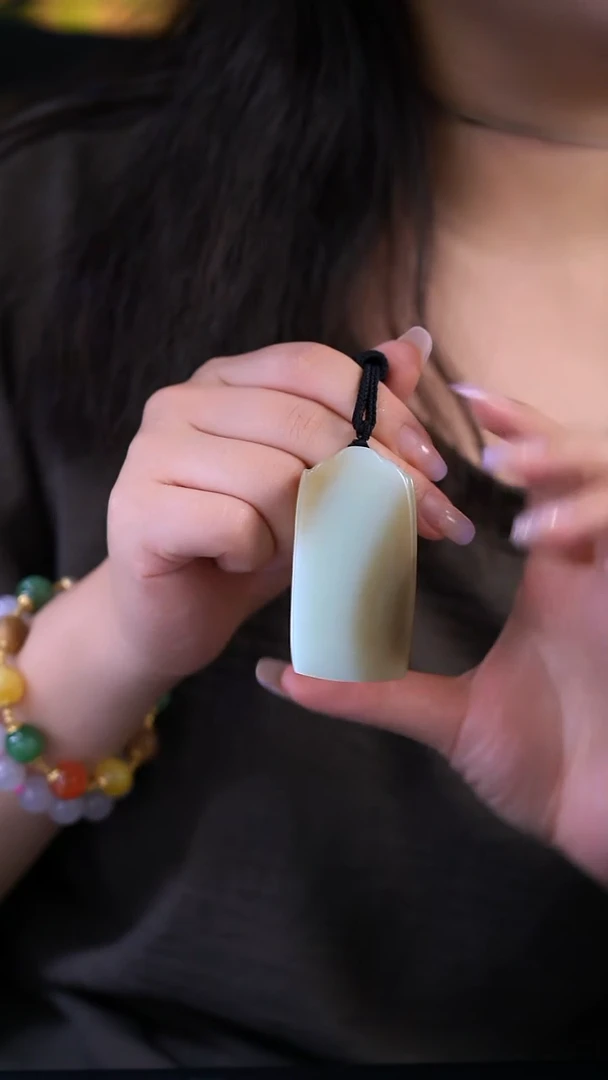 吊坠(不含链)未镶嵌和田玉JJD1114053多样性发一