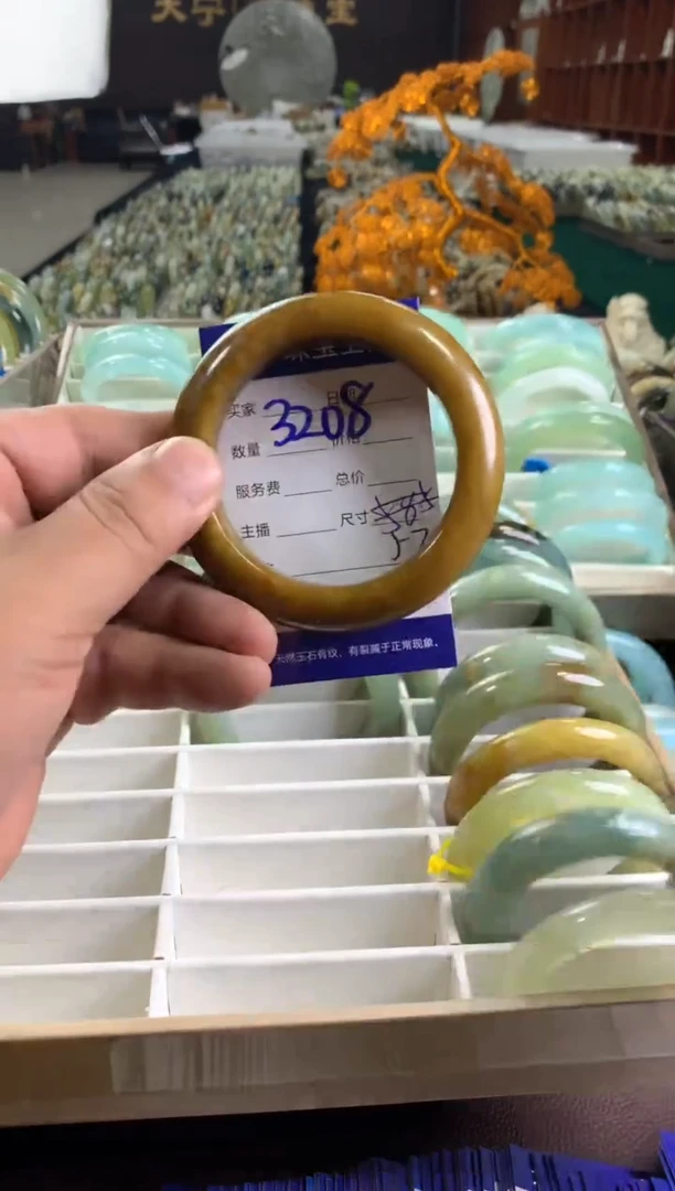 未镶嵌蛇纹石玉手镯3208