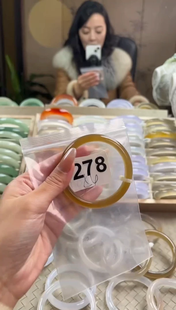 手镯玛瑙/玉髓未镶嵌278