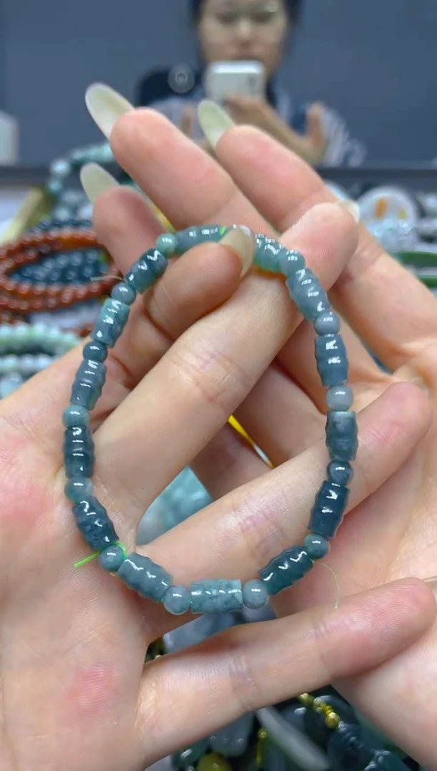 颈饰未镶嵌翡翠5MM/ M /翡翠A货，一件也是批发价