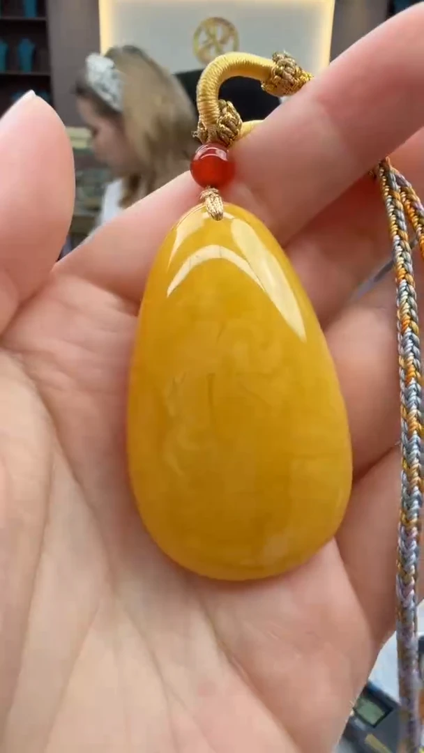 琥珀颈饰未镶嵌456秒拍号 假一罚三