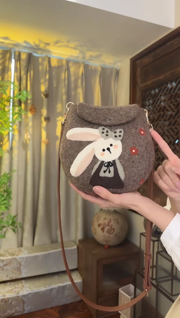 羊毛非遗纯手工包  蛋蛋包三花兔