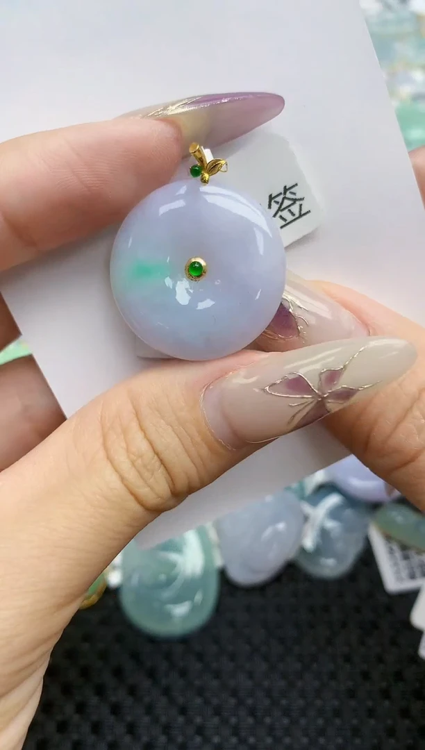 翡翠挂件18K金镶嵌90   天然翡翠A货
