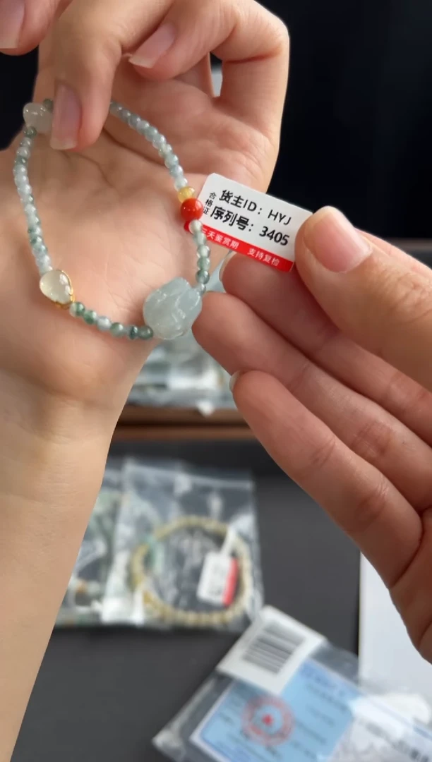 翡翠18K金镶嵌颈饰3405买断