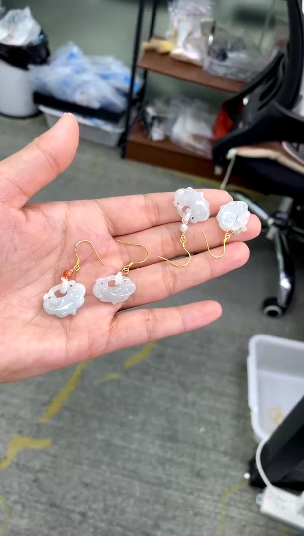 翡翠银S925镶嵌耳饰如意多样性发货发一件