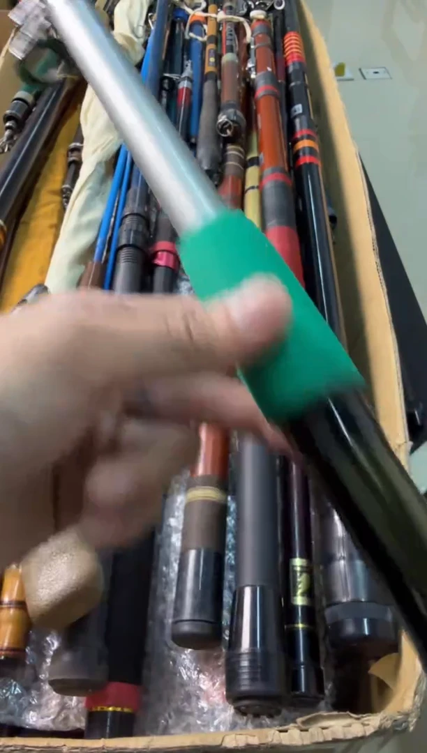 鲜***? 孤品微瑕， 以直播间为准  加 10元发顺丰